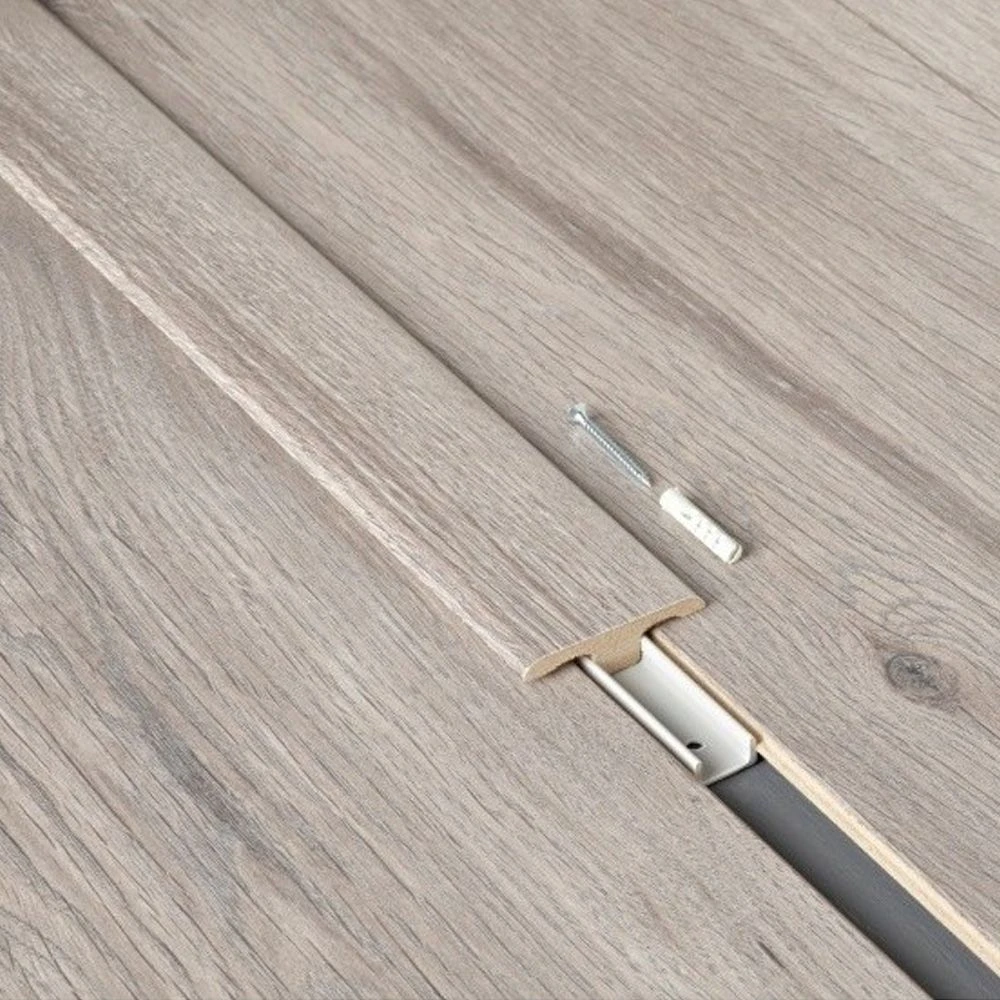 Berry Alloc BerryAlloc T-liste Chateau Java Lys Grå 2,4 M - 63001468 3 Berry Alloc BerryAlloc T-liste Chateau Java Lys Grå 2,4 M - 63001468